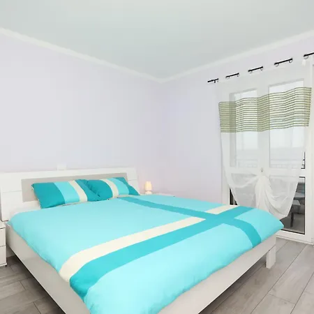 شقة Victory-3 By Interhome Raša