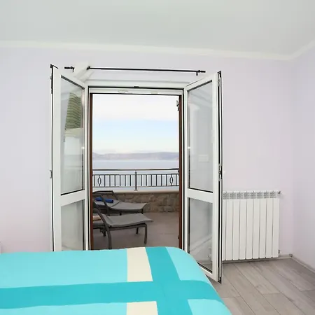 Victory-3 By Interhome *