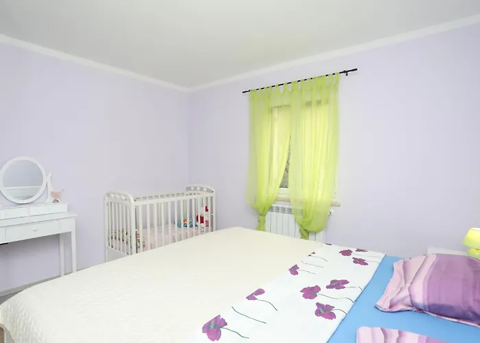 Victory-3 By Interhome Apartman Raša