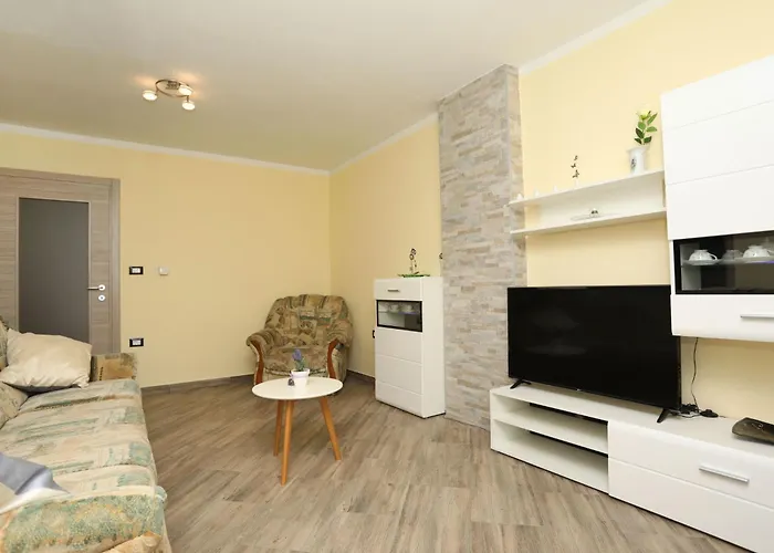 Victory-3 By Interhome Apartman Raša